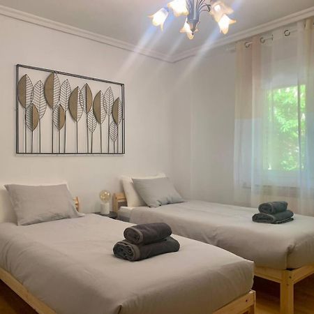 Apartamento Centrico Y Comodo Витория Экстерьер фото