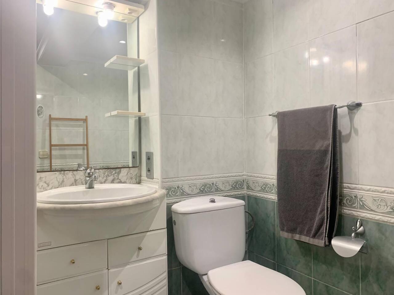 Apartamento Centrico Y Comodo Витория Экстерьер фото