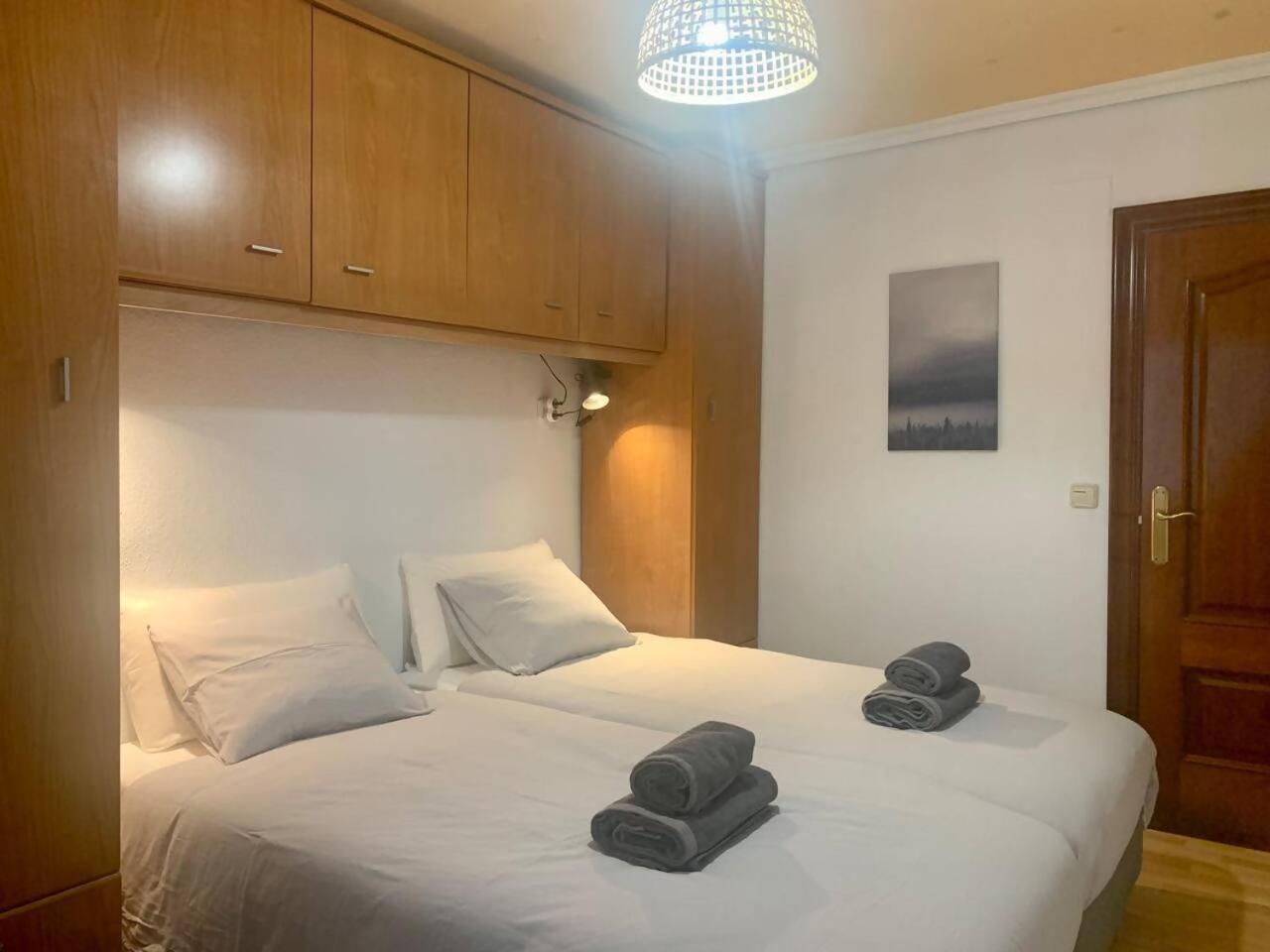 Apartamento Centrico Y Comodo Витория Экстерьер фото